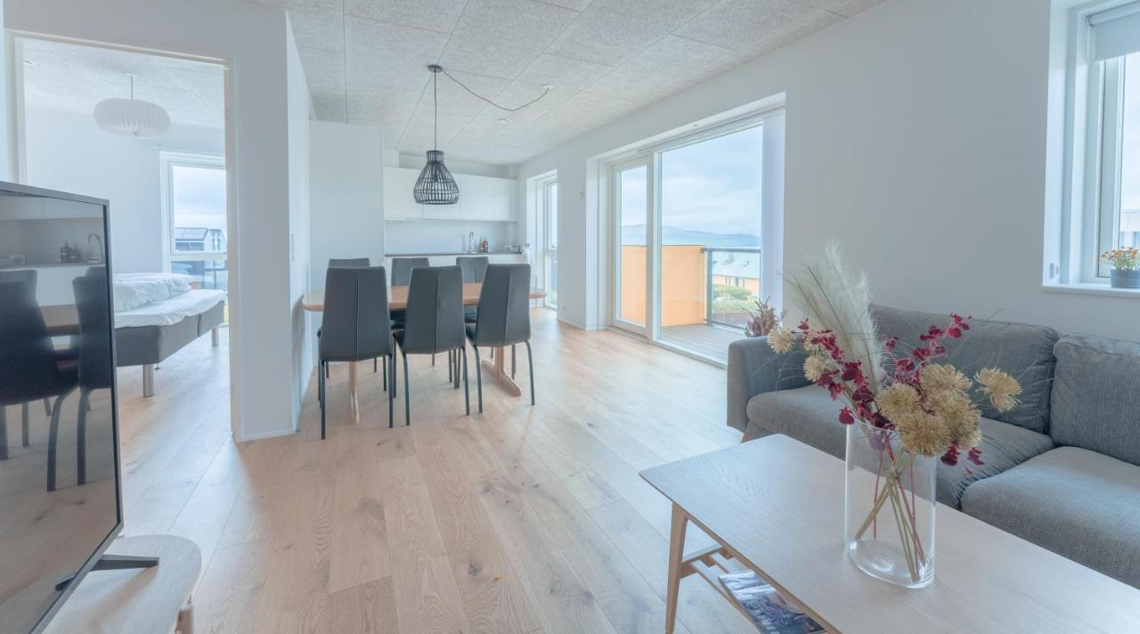 New / Stunning Sea View / Light / 3 Br Apartman Tórshavn Kültér fotó