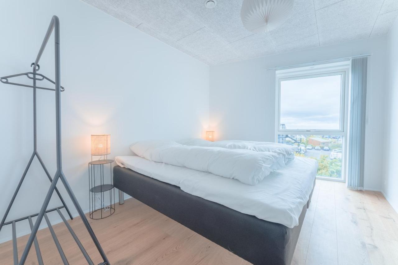 New / Stunning Sea View / Light / 3 Br Apartman Tórshavn Kültér fotó